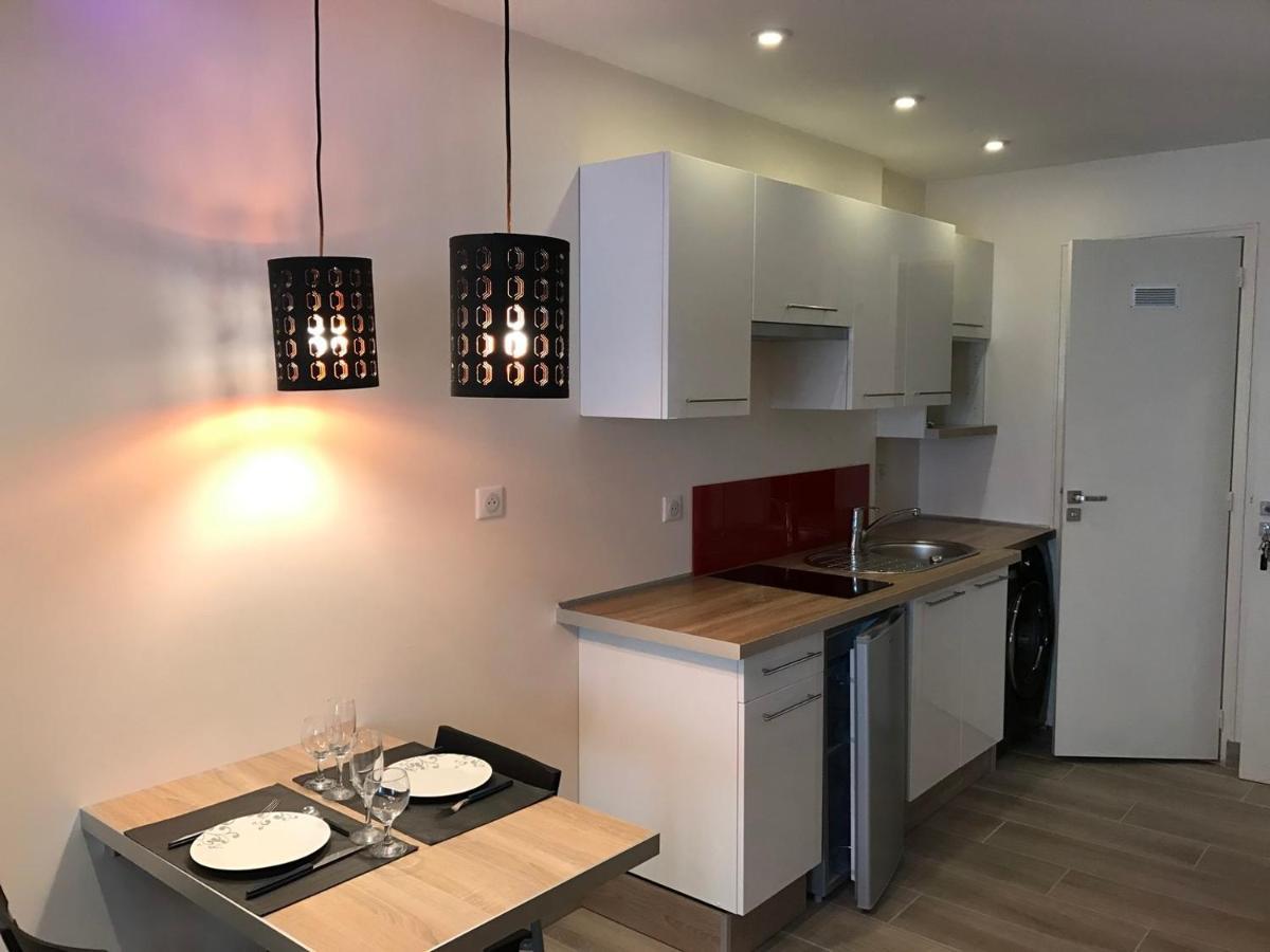 Résidence DESCHAMPS Montluçon Extérieur photo