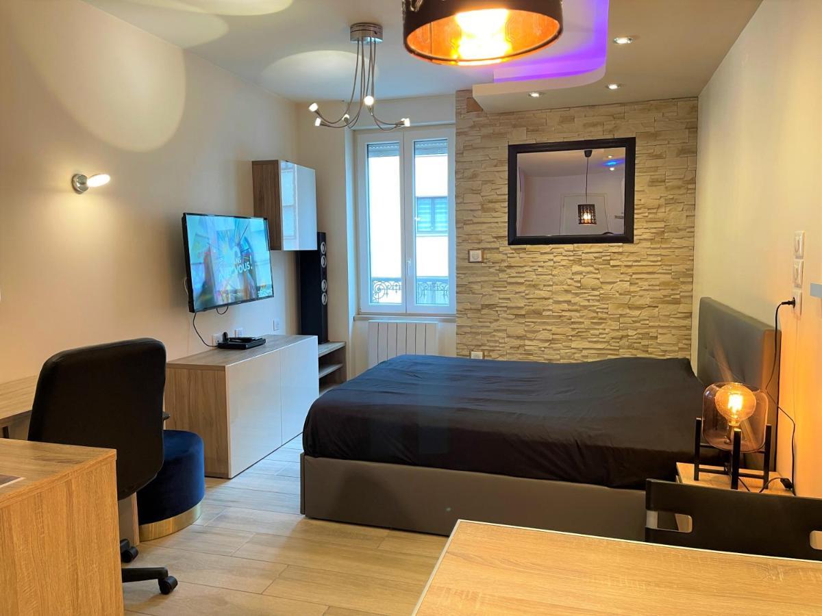 Résidence DESCHAMPS Montluçon Extérieur photo