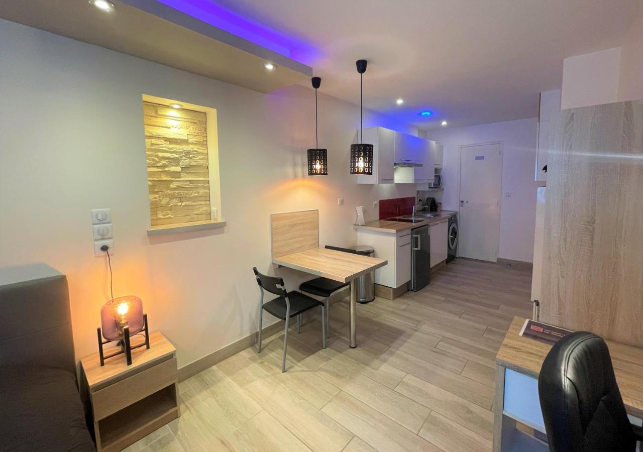 Résidence DESCHAMPS Montluçon Extérieur photo