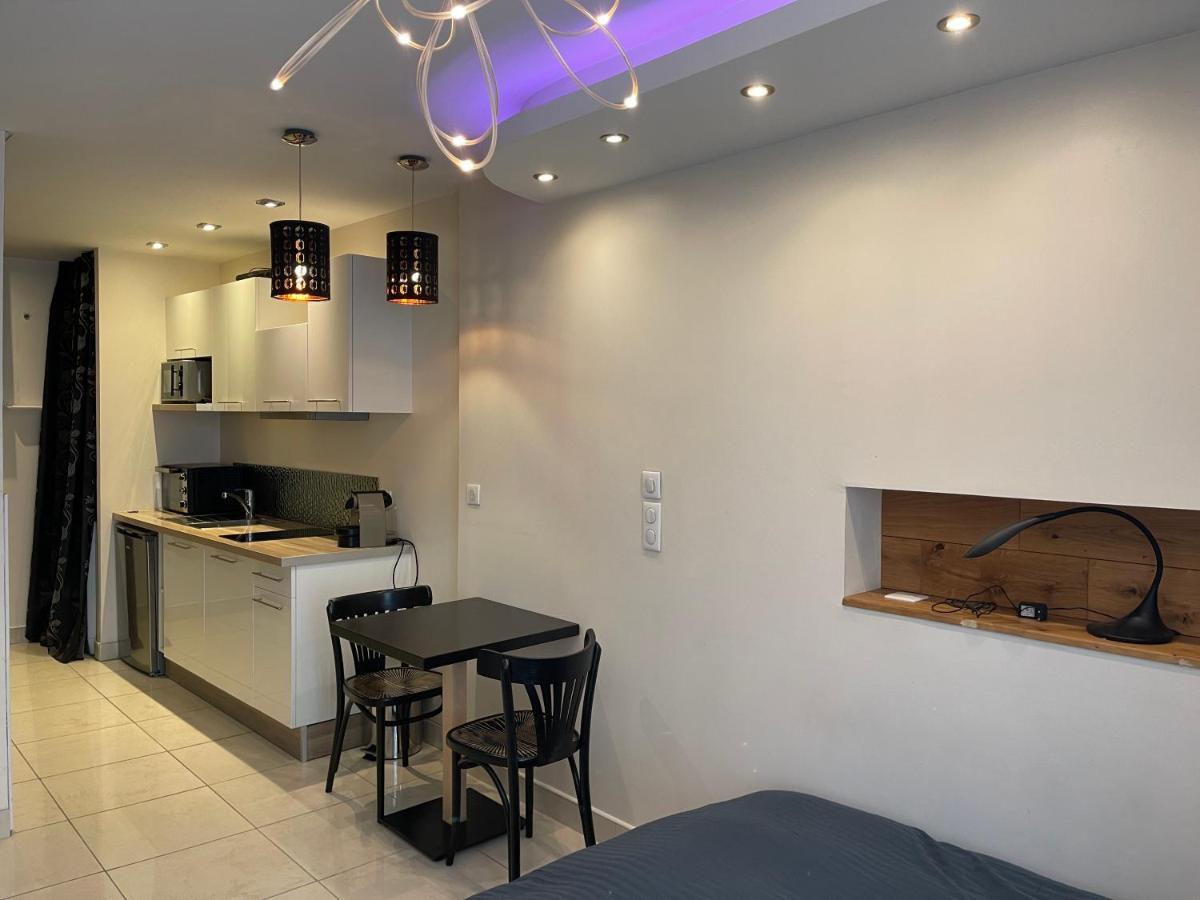 Résidence DESCHAMPS Montluçon Extérieur photo