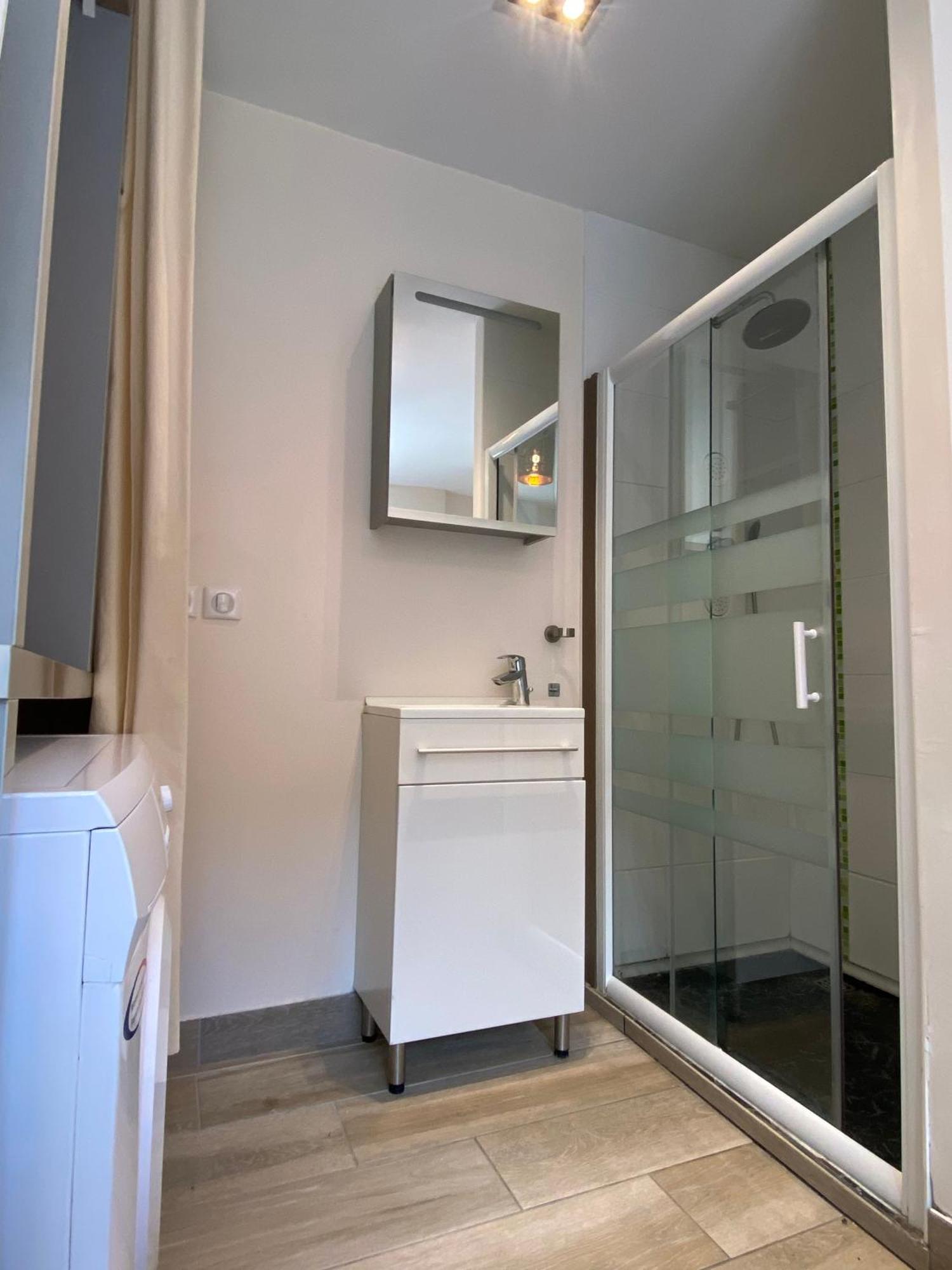 Résidence DESCHAMPS Montluçon Extérieur photo