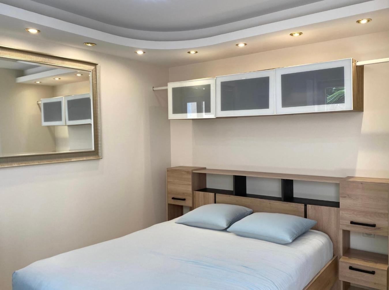 Résidence DESCHAMPS Montluçon Extérieur photo